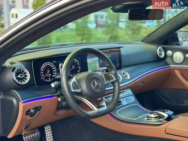 Чорний Мерседес Е-Клас, об'ємом двигуна 3 л та пробігом 28 тис. км за 37000 $, фото 34 на Automoto.ua