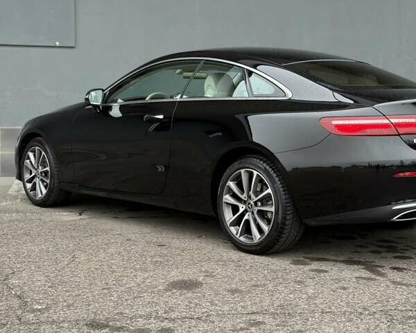 Черный Мерседес Е-Класс, объемом двигателя 1.99 л и пробегом 109 тыс. км за 39000 $, фото 16 на Automoto.ua