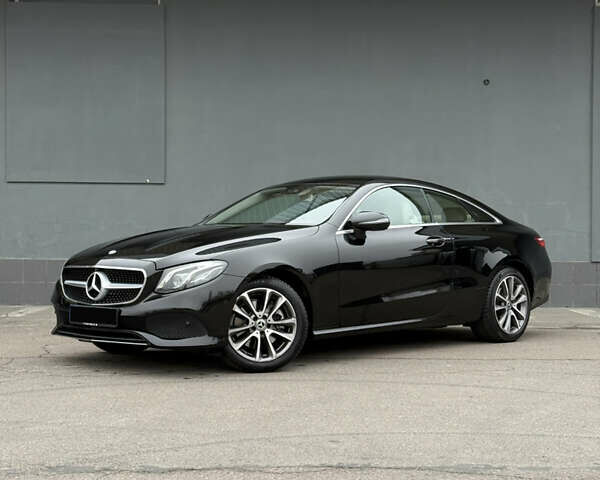 Черный Мерседес Е-Класс, объемом двигателя 1.99 л и пробегом 109 тыс. км за 39000 $, фото 2 на Automoto.ua