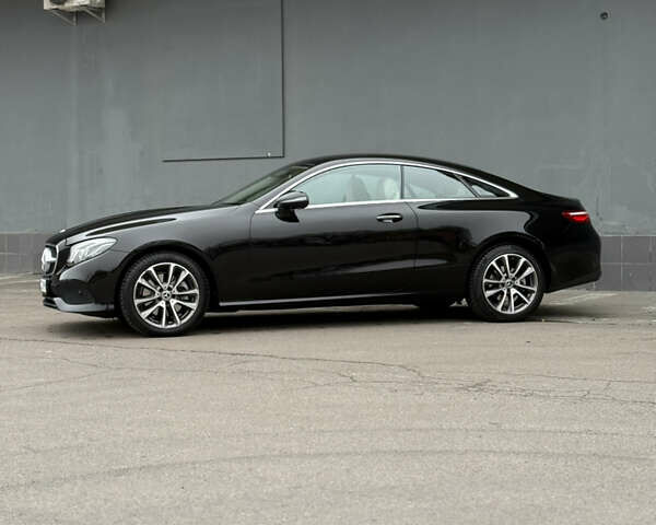 Черный Мерседес Е-Класс, объемом двигателя 1.99 л и пробегом 109 тыс. км за 39000 $, фото 17 на Automoto.ua