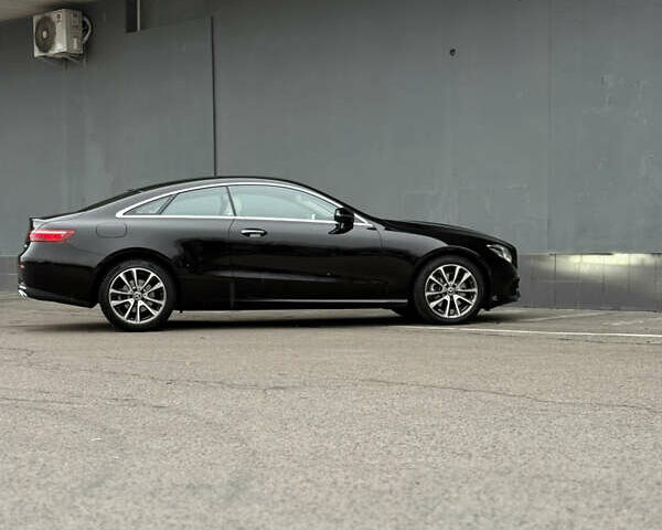 Черный Мерседес Е-Класс, объемом двигателя 1.99 л и пробегом 109 тыс. км за 39000 $, фото 7 на Automoto.ua