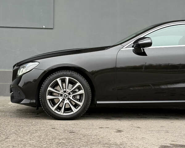 Черный Мерседес Е-Класс, объемом двигателя 1.99 л и пробегом 109 тыс. км за 39000 $, фото 19 на Automoto.ua