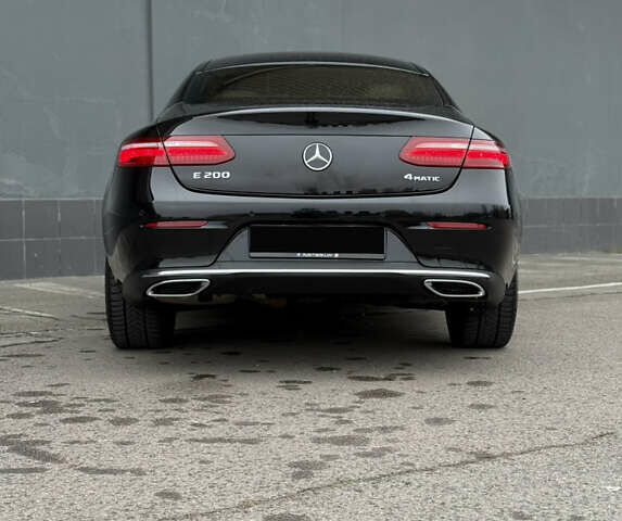 Черный Мерседес Е-Класс, объемом двигателя 1.99 л и пробегом 109 тыс. км за 39000 $, фото 11 на Automoto.ua