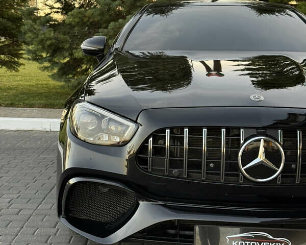 Чорний Мерседес Е-Клас, об'ємом двигуна 3 л та пробігом 63 тис. км за 35000 $, фото 4 на Automoto.ua