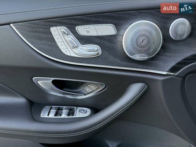 Чорний Мерседес Е-Клас, об'ємом двигуна 3 л та пробігом 63 тис. км за 35000 $, фото 24 на Automoto.ua