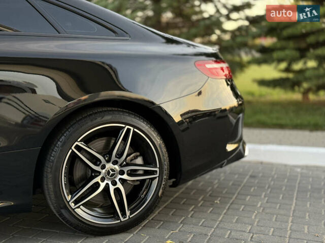Чорний Мерседес Е-Клас, об'ємом двигуна 3 л та пробігом 63 тис. км за 35000 $, фото 3 на Automoto.ua