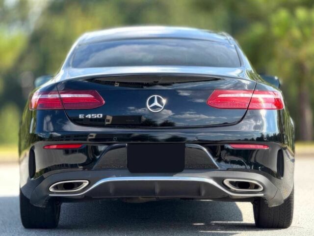 Черный Мерседес Е-Класс, объемом двигателя 3 л и пробегом 46 тыс. км за 23000 $, фото 6 на Automoto.ua