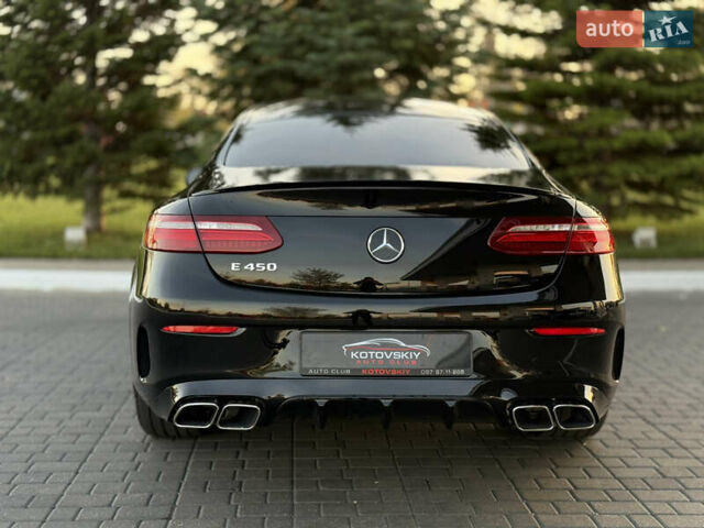 Чорний Мерседес Е-Клас, об'ємом двигуна 3 л та пробігом 63 тис. км за 35000 $, фото 38 на Automoto.ua