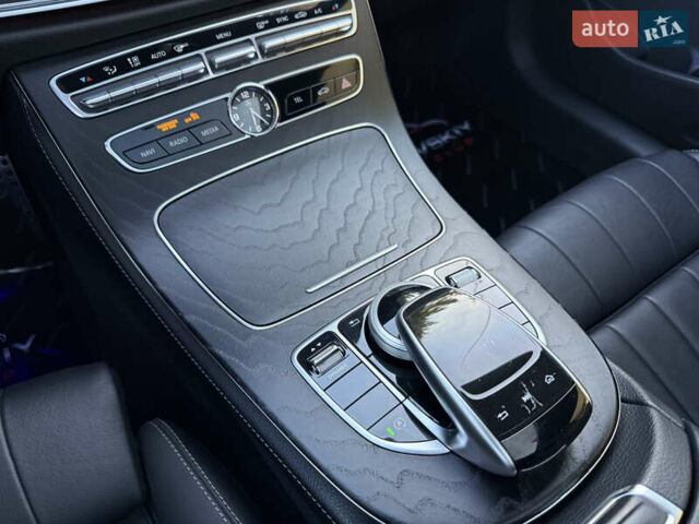 Чорний Мерседес Е-Клас, об'ємом двигуна 3 л та пробігом 63 тис. км за 35000 $, фото 21 на Automoto.ua