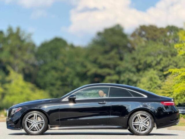 Черный Мерседес Е-Класс, объемом двигателя 3 л и пробегом 46 тыс. км за 23000 $, фото 4 на Automoto.ua