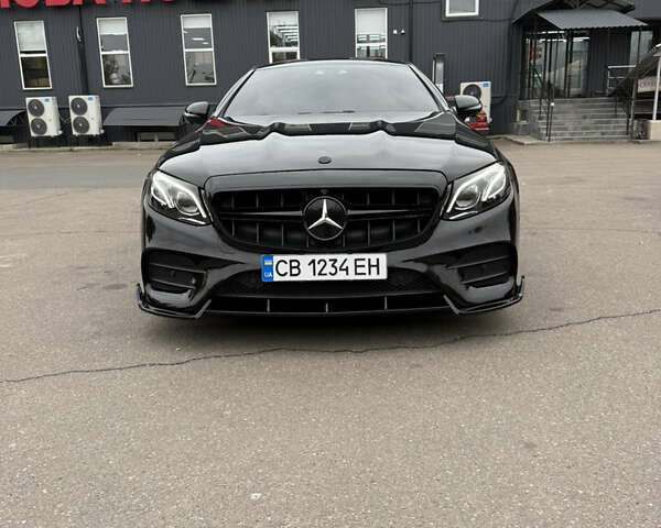 Чорний Мерседес Е-Клас, об'ємом двигуна 3 л та пробігом 77 тис. км за 50000 $, фото 35 на Automoto.ua