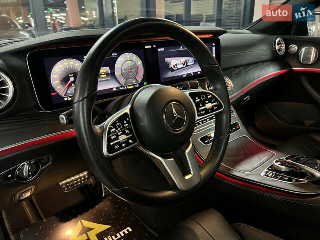 Черный Мерседес Е-Класс, объемом двигателя 3 л и пробегом 25 тыс. км за 46500 $, фото 30 на Automoto.ua