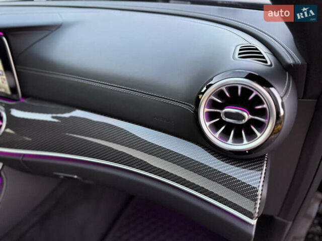 Черный Мерседес Е-Класс, объемом двигателя 1.95 л и пробегом 91 тыс. км за 63900 $, фото 60 на Automoto.ua