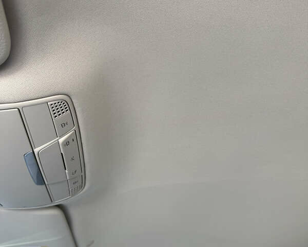 Чорний Мерседес Е-Клас, об'ємом двигуна 1.95 л та пробігом 52 тис. км за 55000 $, фото 20 на Automoto.ua