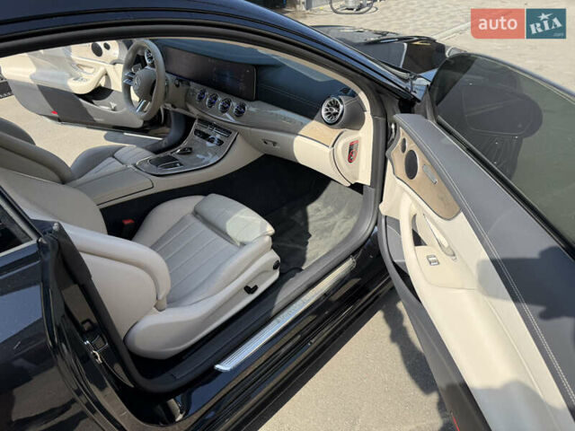 Чорний Мерседес Е-Клас, об'ємом двигуна 1.95 л та пробігом 52 тис. км за 55000 $, фото 14 на Automoto.ua