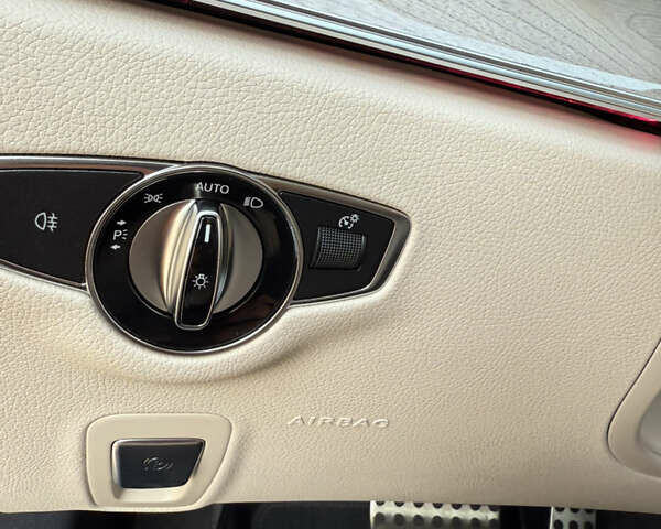 Чорний Мерседес Е-Клас, об'ємом двигуна 1.95 л та пробігом 52 тис. км за 55000 $, фото 18 на Automoto.ua