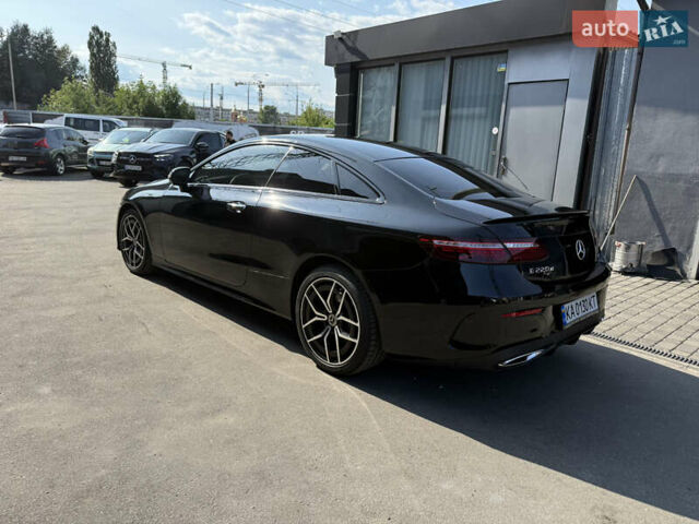 Чорний Мерседес Е-Клас, об'ємом двигуна 1.95 л та пробігом 52 тис. км за 55000 $, фото 6 на Automoto.ua