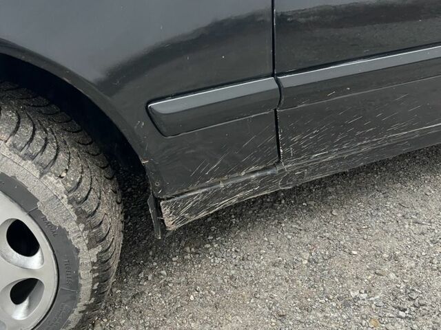 Чорний Мерседес Е-Клас, об'ємом двигуна 2.3 л та пробігом 400 тис. км за 2450 $, фото 3 на Automoto.ua