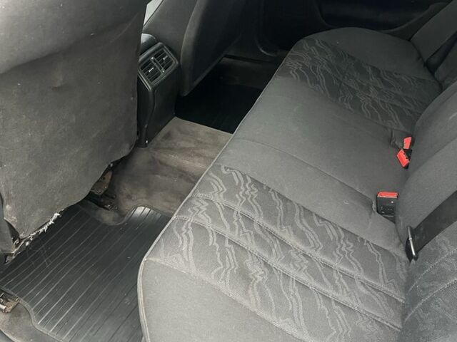 Чорний Мерседес Е-Клас, об'ємом двигуна 2.3 л та пробігом 400 тис. км за 2450 $, фото 12 на Automoto.ua