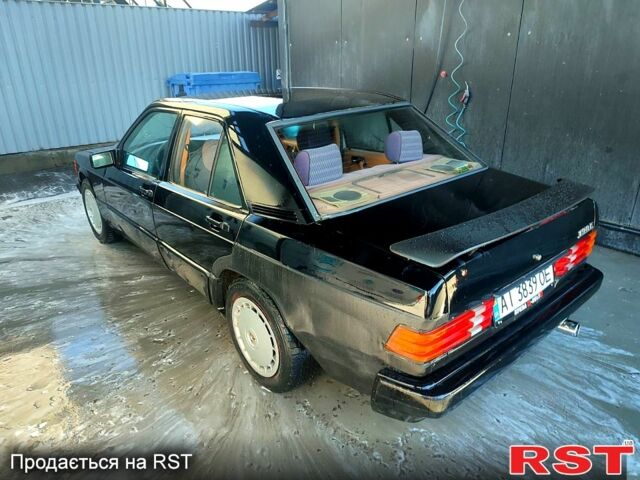 Чорний Мерседес Е-Клас, об'ємом двигуна 2 л та пробігом 250 тис. км за 1700 $, фото 2 на Automoto.ua