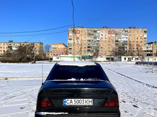 Чорний Мерседес Е-Клас, об'ємом двигуна 2.3 л та пробігом 230 тис. км за 2200 $, фото 4 на Automoto.ua