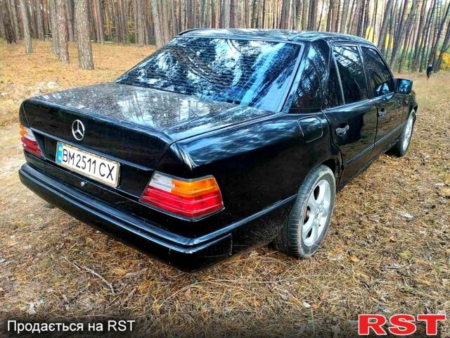 Черный Мерседес Е-Класс, объемом двигателя 2.3 л и пробегом 0 тыс. км за 1700 $, фото 4 на Automoto.ua