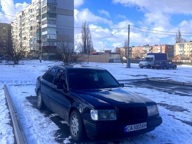Чорний Мерседес Е-Клас, об'ємом двигуна 2.3 л та пробігом 230 тис. км за 2200 $, фото 8 на Automoto.ua