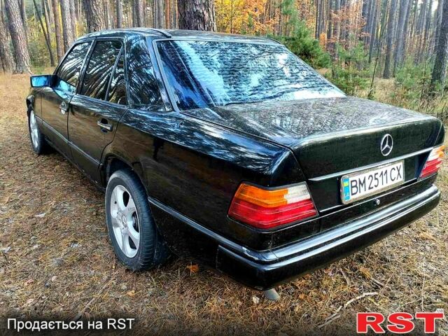 Черный Мерседес Е-Класс, объемом двигателя 2.3 л и пробегом 0 тыс. км за 1700 $, фото 2 на Automoto.ua