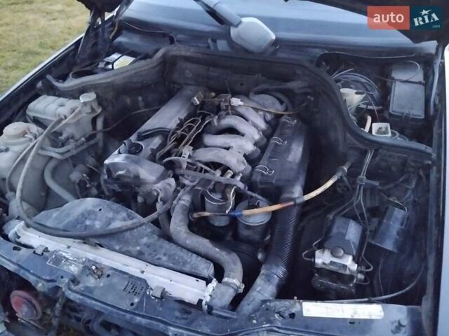 Черный Мерседес Е-Класс, объемом двигателя 2.5 л и пробегом 460 тыс. км за 2500 $, фото 8 на Automoto.ua