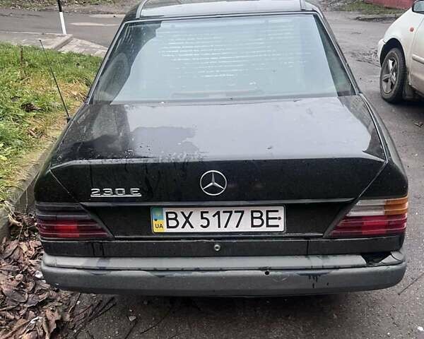 Черный Мерседес Е-Класс, объемом двигателя 0 л и пробегом 700 тыс. км за 1200 $, фото 6 на Automoto.ua