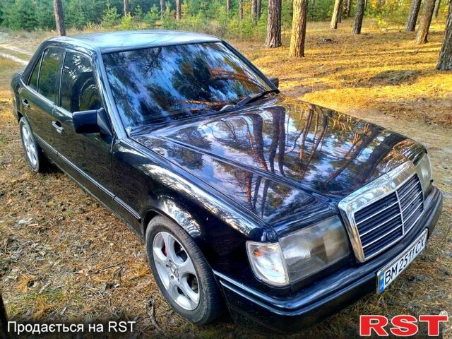 Черный Мерседес Е-Класс, объемом двигателя 2.3 л и пробегом 0 тыс. км за 1700 $, фото 1 на Automoto.ua