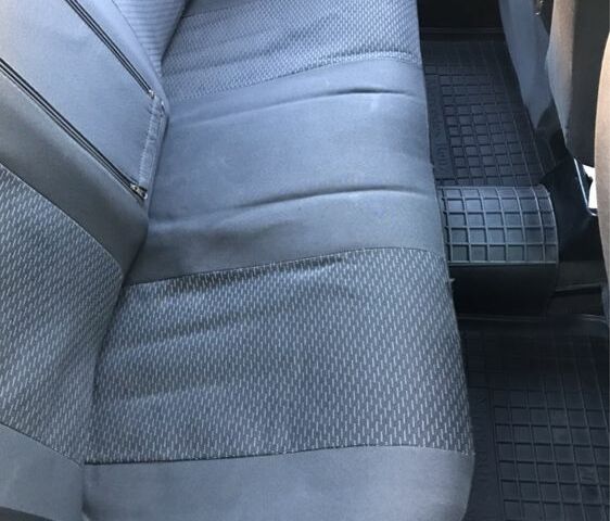 Черный Мерседес Е-Класс, объемом двигателя 3 л и пробегом 408 тыс. км за 2450 $, фото 7 на Automoto.ua