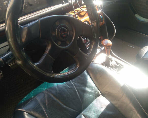 Чорний Мерседес Е-Клас, об'ємом двигуна 2.3 л та пробігом 292 тис. км за 7700 $, фото 5 на Automoto.ua