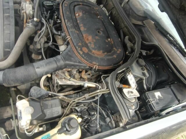 Чорний Мерседес Е-Клас, об'ємом двигуна 2.3 л та пробігом 170 тис. км за 1000 $, фото 18 на Automoto.ua