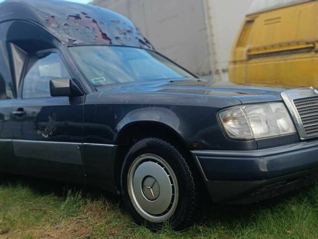 Чорний Мерседес Е-Клас, об'ємом двигуна 2.3 л та пробігом 170 тис. км за 1000 $, фото 2 на Automoto.ua