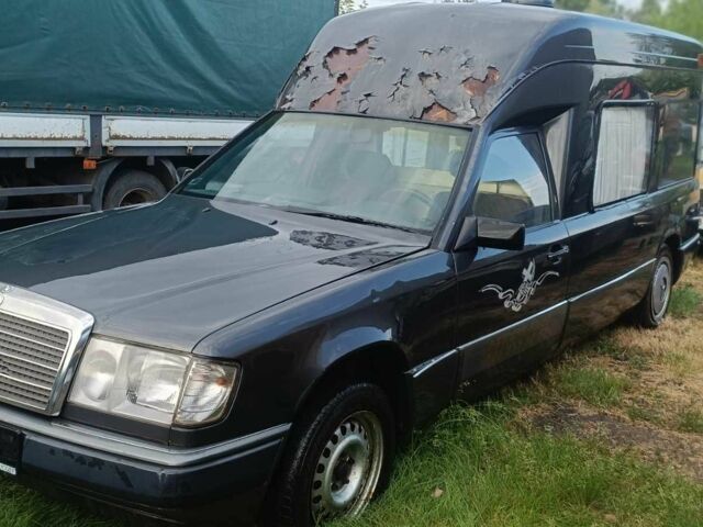 Чорний Мерседес Е-Клас, об'ємом двигуна 2.3 л та пробігом 170 тис. км за 1000 $, фото 3 на Automoto.ua