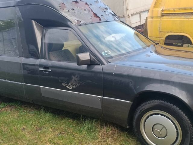 Чорний Мерседес Е-Клас, об'ємом двигуна 2.3 л та пробігом 170 тис. км за 1000 $, фото 8 на Automoto.ua