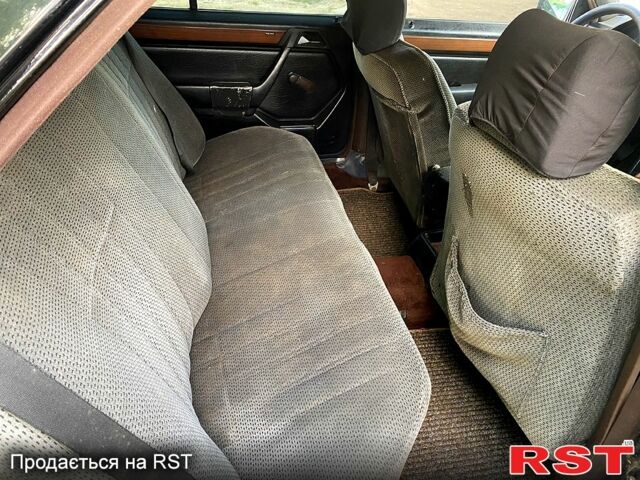 Чорний Мерседес Е-Клас, об'ємом двигуна 2.3 л та пробігом 200 тис. км за 1450 $, фото 7 на Automoto.ua