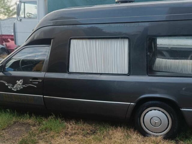 Чорний Мерседес Е-Клас, об'ємом двигуна 2.3 л та пробігом 170 тис. км за 1000 $, фото 6 на Automoto.ua