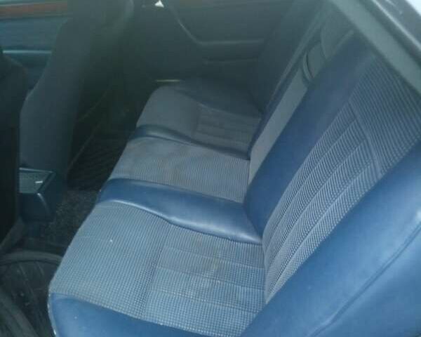 Чорний Мерседес Е-Клас, об'ємом двигуна 2.6 л та пробігом 438 тис. км за 1800 $, фото 5 на Automoto.ua