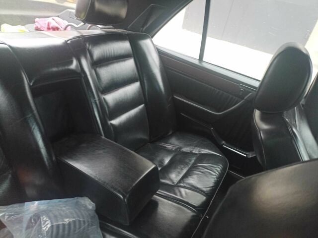 Черный Мерседес Е-Класс, объемом двигателя 3.2 л и пробегом 486 тыс. км за 5000 $, фото 1 на Automoto.ua