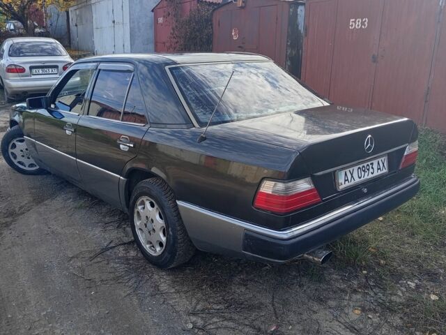 Чорний Мерседес Е-Клас, об'ємом двигуна 0 л та пробігом 440 тис. км за 2500 $, фото 1 на Automoto.ua