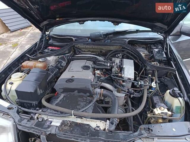 Чорний Мерседес Е-Клас, об'ємом двигуна 2.2 л та пробігом 346 тис. км за 1900 $, фото 15 на Automoto.ua