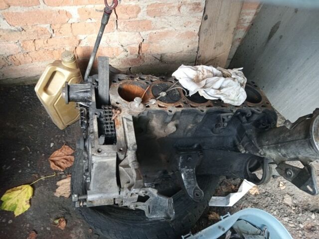 Черный Мерседес Е-Класс, объемом двигателя 2.5 л и пробегом 500 тыс. км за 800 $, фото 7 на Automoto.ua