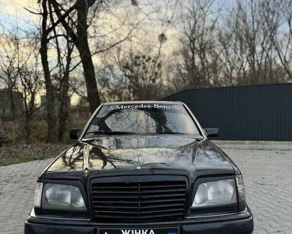 Черный Мерседес Е-Класс, объемом двигателя 2.5 л и пробегом 400 тыс. км за 1999 $, фото 13 на Automoto.ua