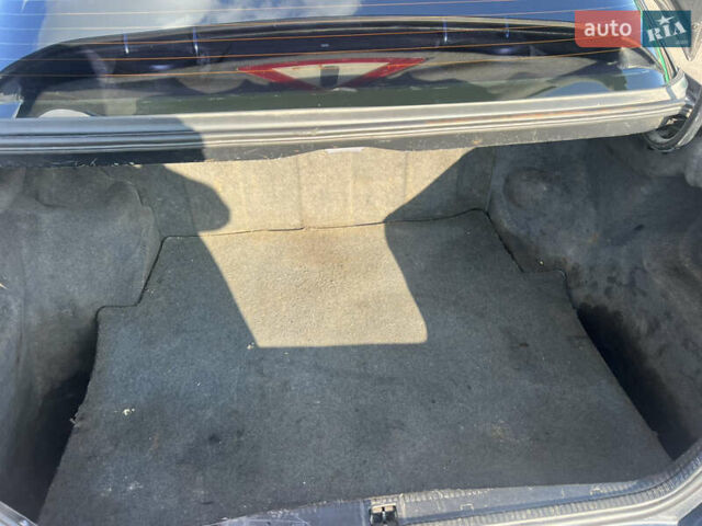 Чорний Мерседес Е-Клас, об'ємом двигуна 2.2 л та пробігом 239 тис. км за 1999 $, фото 13 на Automoto.ua