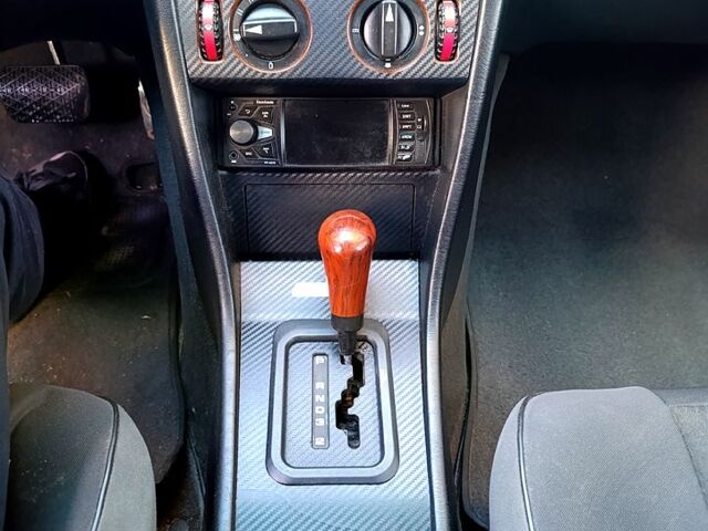 Черный Мерседес Е-Класс, объемом двигателя 2.5 л и пробегом 670 тыс. км за 3500 $, фото 5 на Automoto.ua