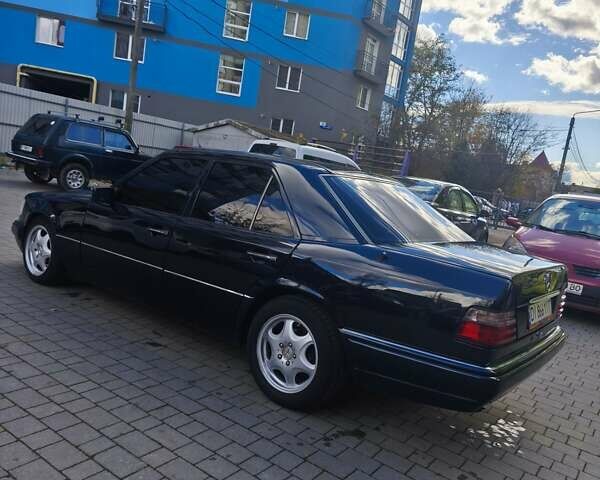 Чорний Мерседес Е-Клас, об'ємом двигуна 2.8 л та пробігом 356 тис. км за 6000 $, фото 34 на Automoto.ua