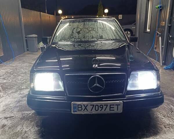 Чорний Мерседес Е-Клас, об'ємом двигуна 2.5 л та пробігом 447 тис. км за 2200 $, фото 4 на Automoto.ua