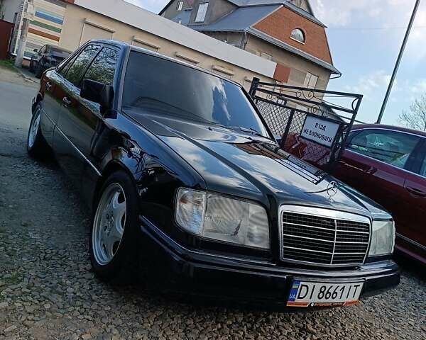 Черный Мерседес Е-Класс, объемом двигателя 2.8 л и пробегом 356 тыс. км за 6250 $, фото 4 на Automoto.ua